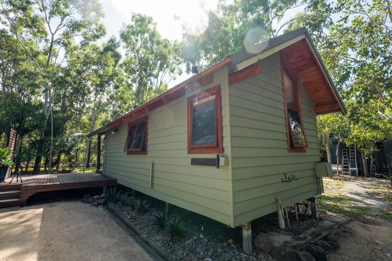 Airlie Beach Eco Cabins - Adults Only Luaran gambar