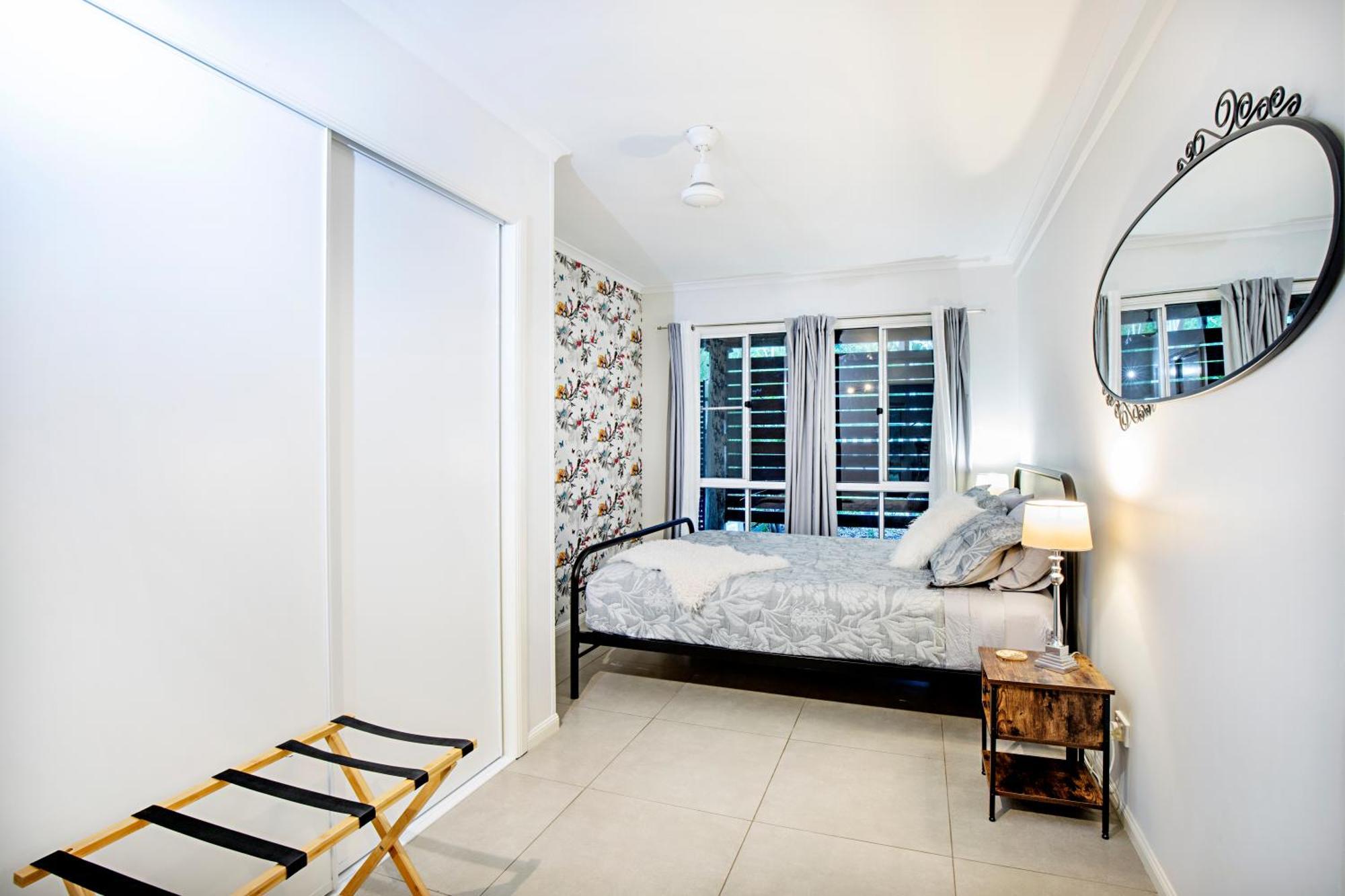 Airlie Beach Eco Cabins - Adults Only Luaran gambar