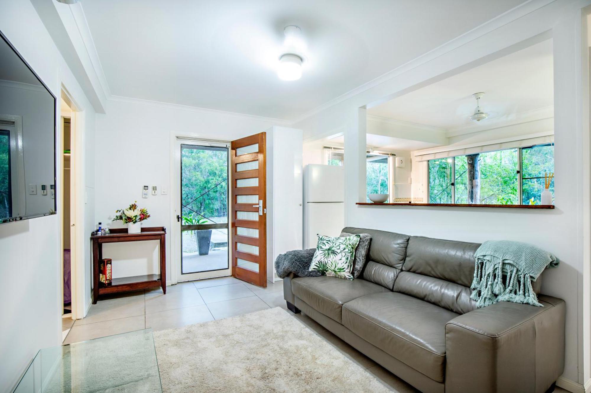 Airlie Beach Eco Cabins - Adults Only Luaran gambar
