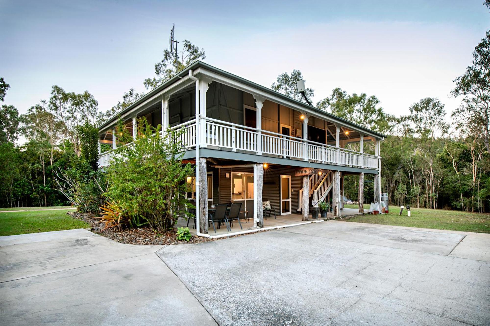 Airlie Beach Eco Cabins - Adults Only Luaran gambar