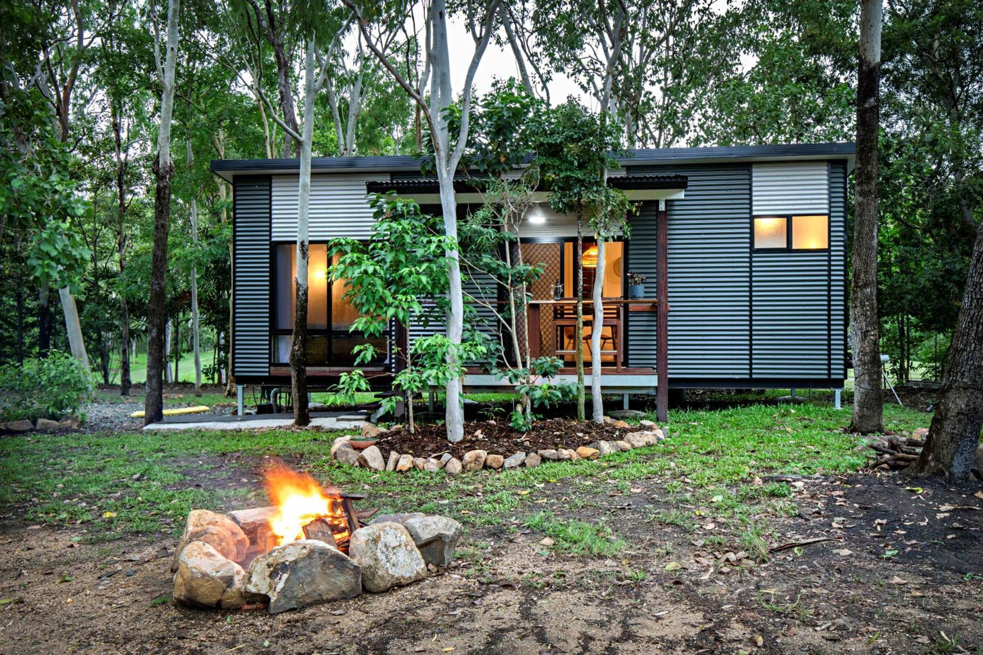 Airlie Beach Eco Cabins - Adults Only Luaran gambar