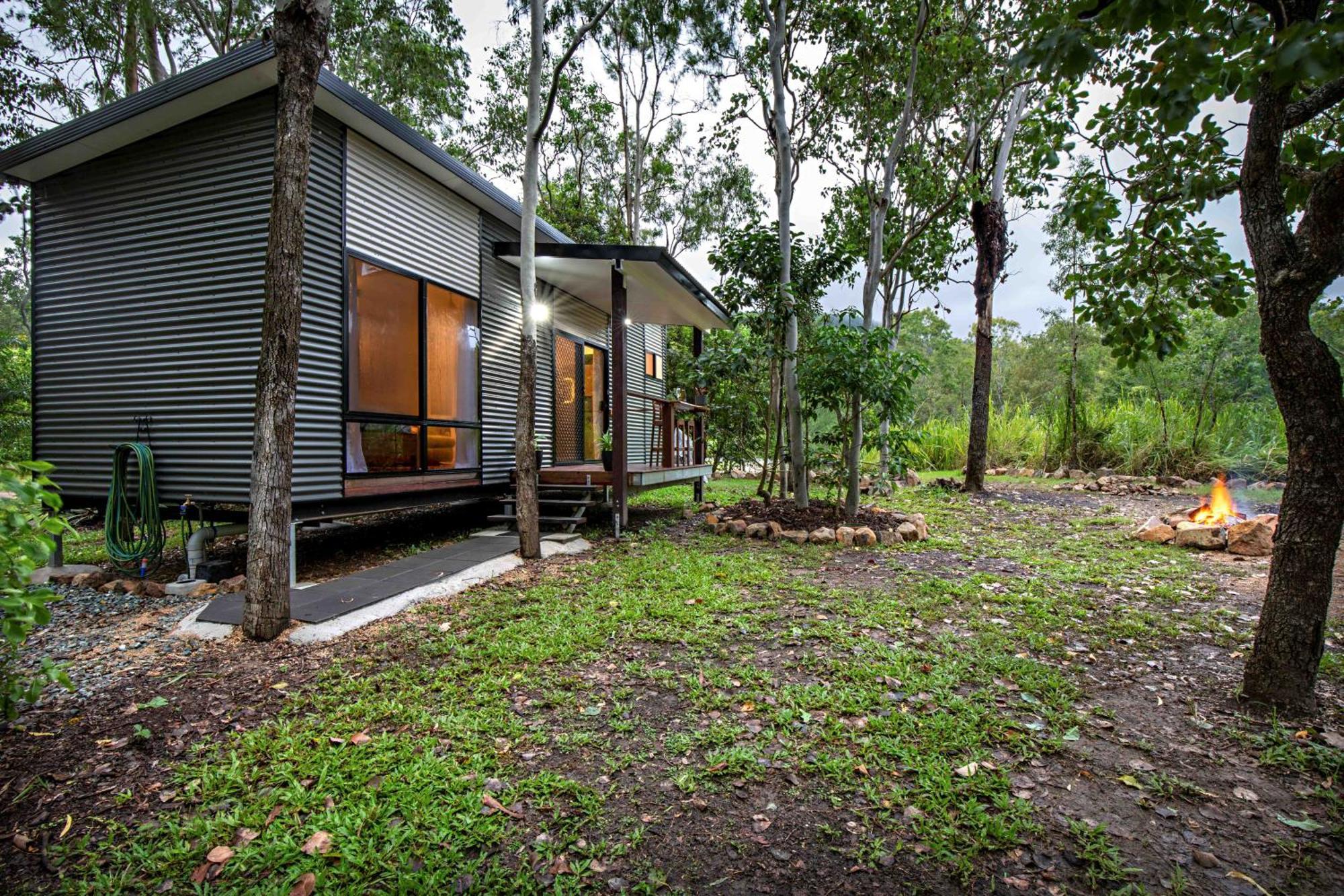 Airlie Beach Eco Cabins - Adults Only Luaran gambar
