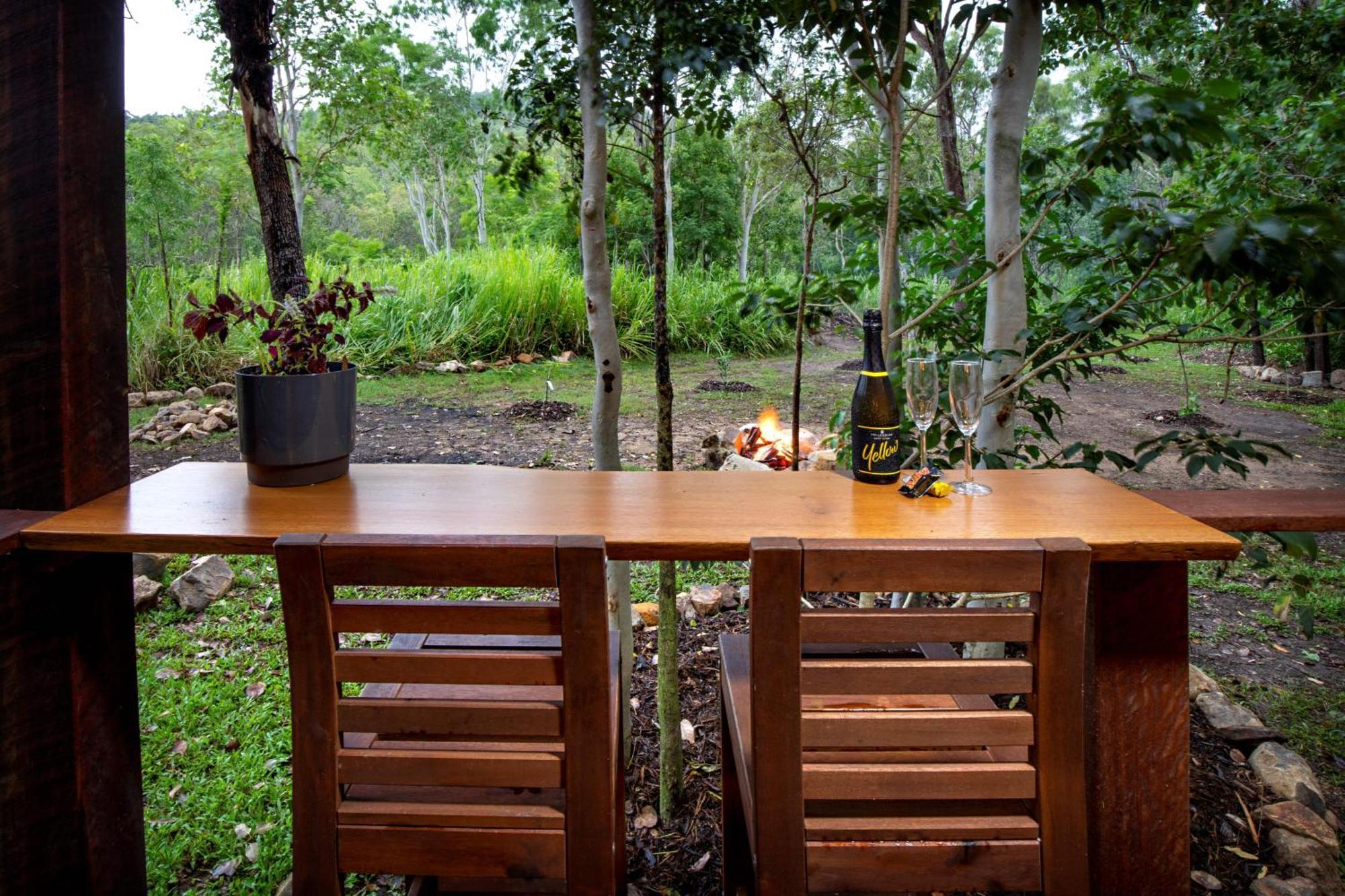 Airlie Beach Eco Cabins - Adults Only Luaran gambar